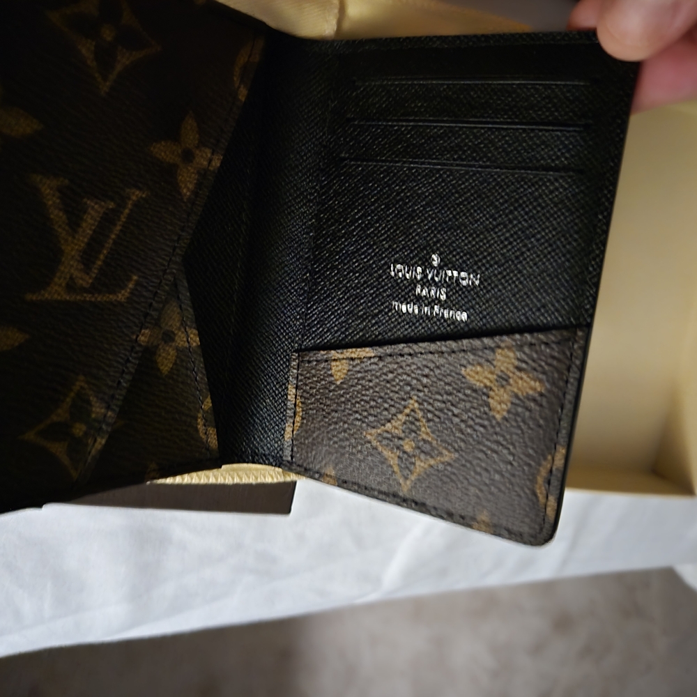 Louis Vuitton Monogram Black and Brown Card Holder